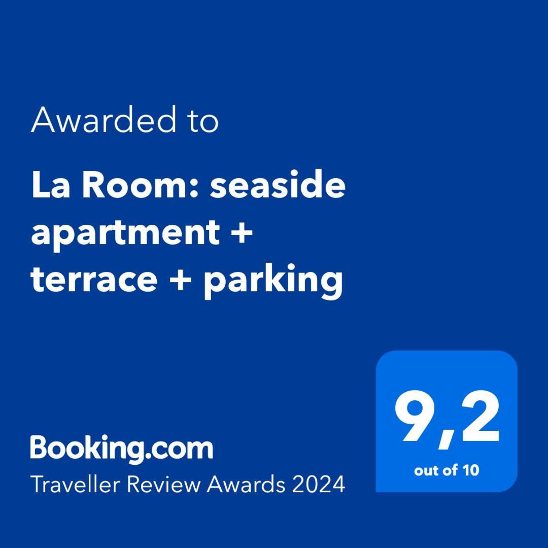 La Room: Seaside Apartment + Terrace + Parking Мантон Екстер'єр фото